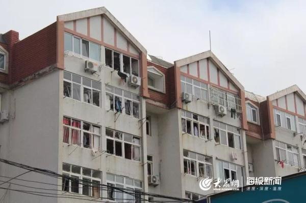 突發(fā)！青島一居民樓發(fā)生爆燃！已造1人死亡，7人受傷！3公里外有震感…